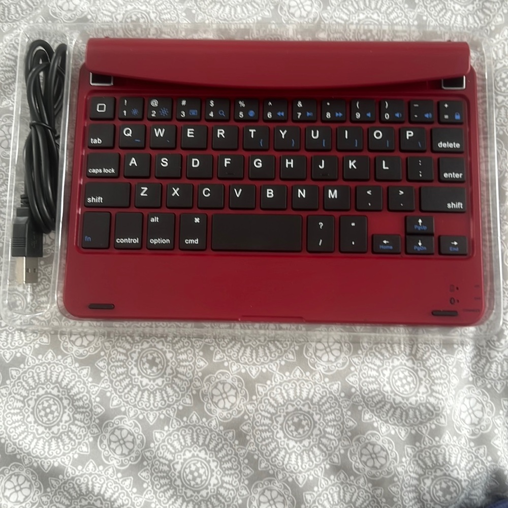 Bluetooth keyboard‎ for iPad mini